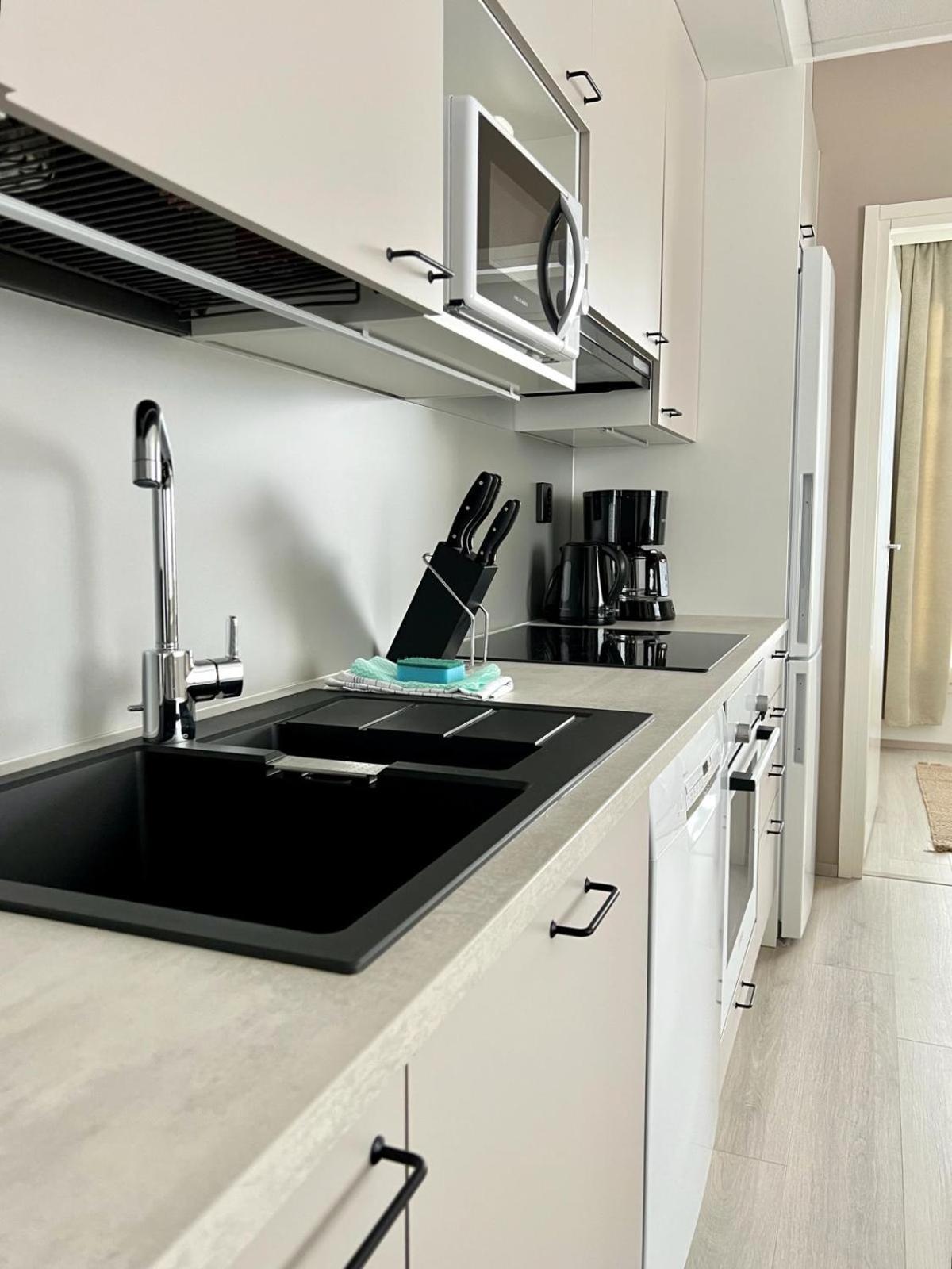Kotimaailma Apartments Tervapaeaesky I オウル エクステリア 写真